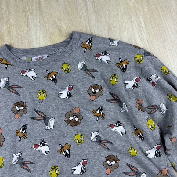 Looney Tunes All Over Print Cropped Crew Neck Pullover Sweatshirt Size XL - Picture 2 of 12